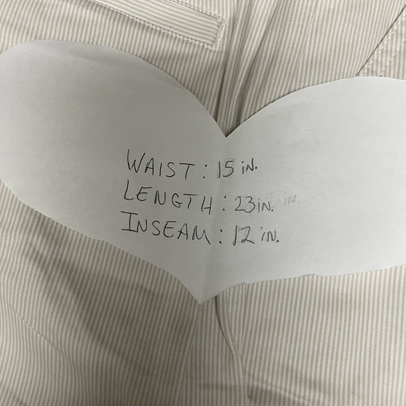 Kim Rogers Cream Pinstripe 4 Pocket Belted Bermuda Shorts NWT - Picture 6 of 8